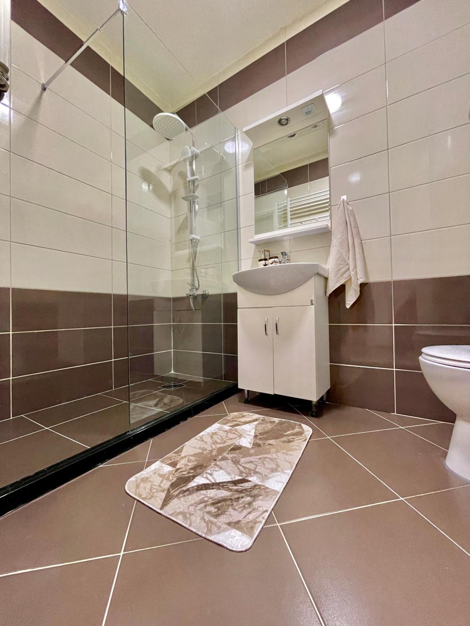 Entire Apartment - Near The Center Приштина Экстерьер фото